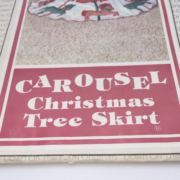 Vintage 1979 Carousel Christmas Tree Skirt Sewing Pattern Uncut Jean Wilkinson - Picture 4 of 13